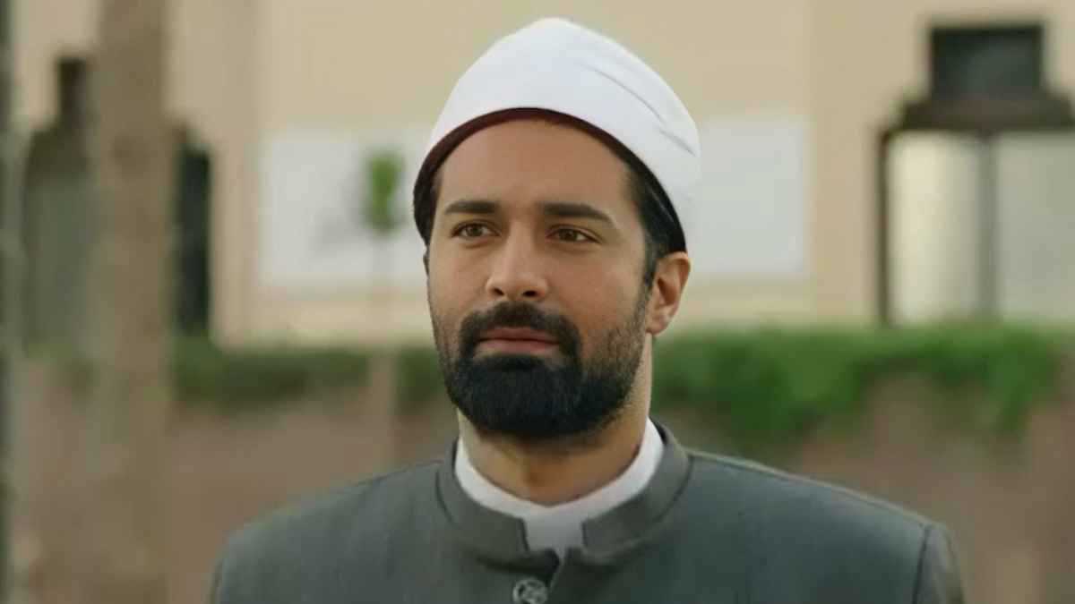 المنبر”.. أحمد حاتم يفجر الجدل مجدداً في مصر بعد أزمة “الملحد