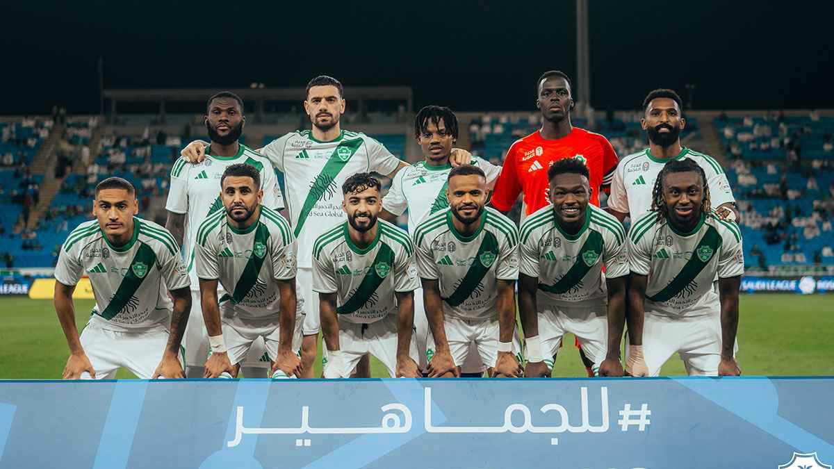 الموعد والقنوات الناقلة لمباراة الأهلي والباطن في كأس خادم الحرمين الشريفين