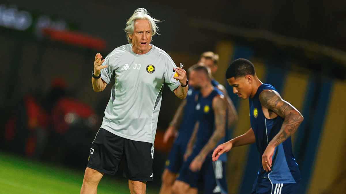 الهلال استغنى عنه.. “الجندي المجهول” في قوة النصر السعودي المرعبة