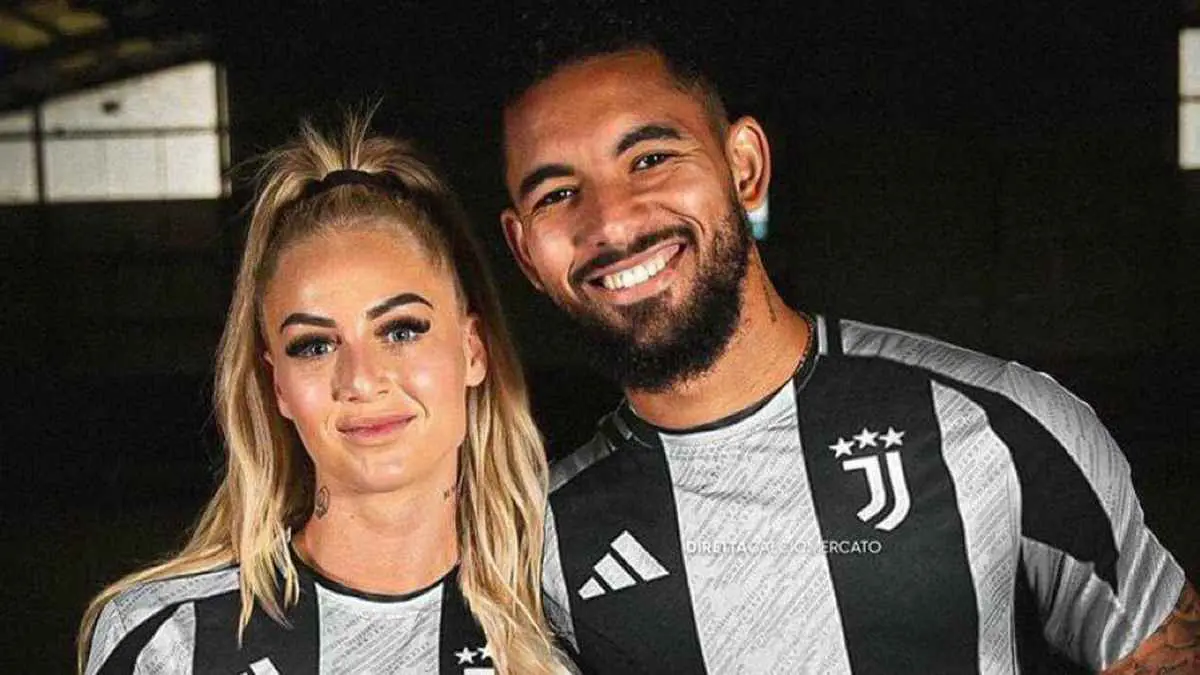 دوغلاس لويز وشريكته أليشا ليمان