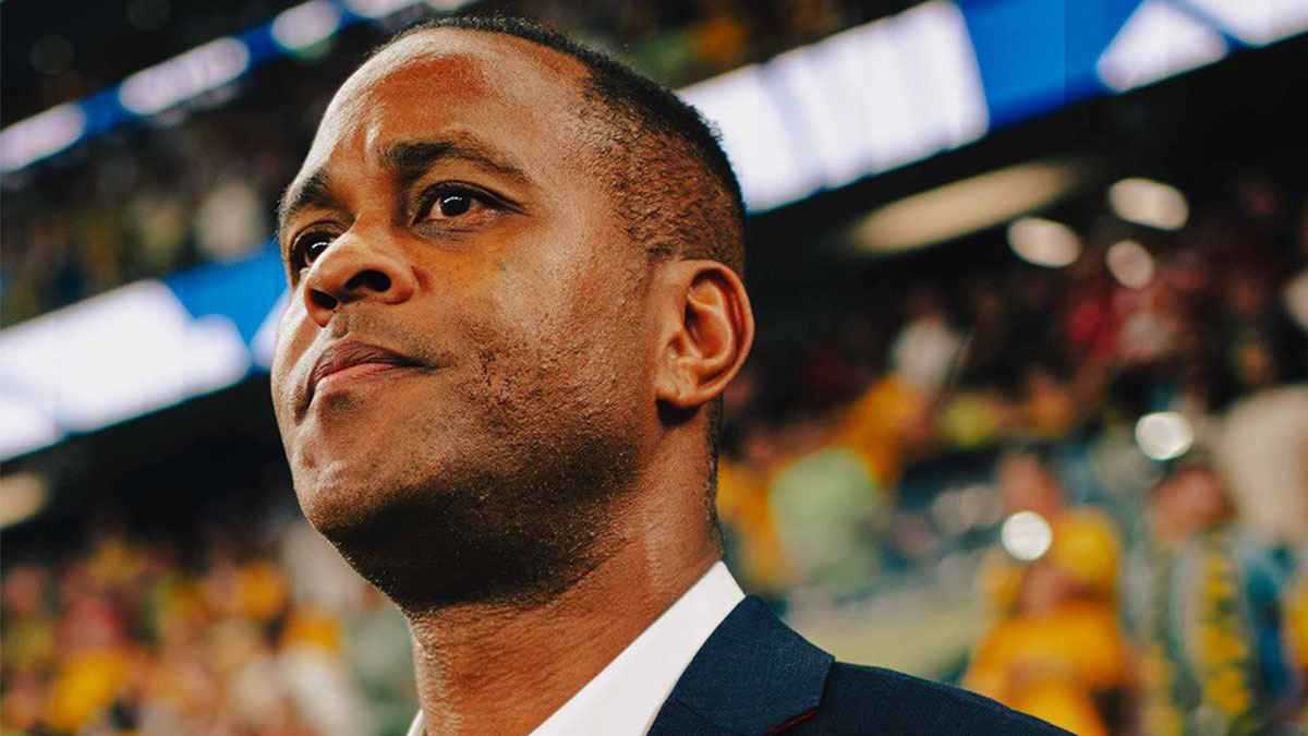 بعد تلاشي حلم التأهل للمونديال.. الاتحاد الإندونيسي يعلن إقالة باتريك كلويفرت