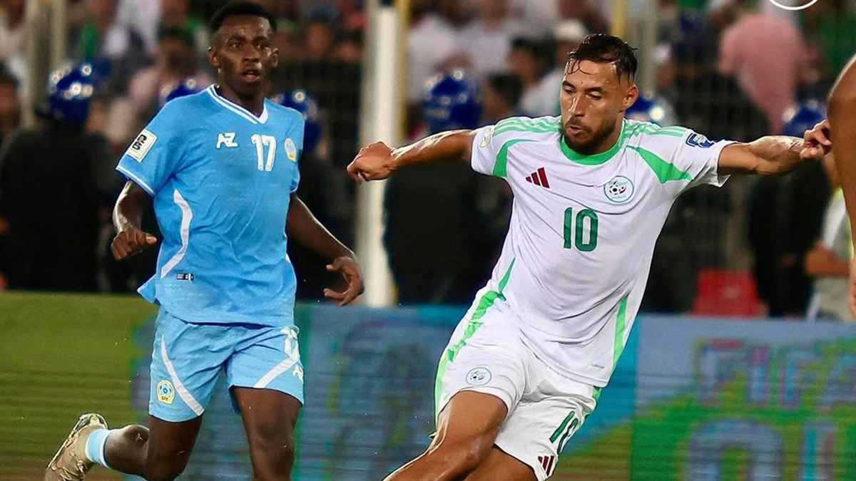 بعد خروجه من معسكر منتخب الجزائر.. بلايلي يفجر مخاوف الترجي التونسي