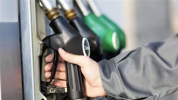 بعد زيادة أسعار البنزين اليوم.. تعريفة ركوب التاكسي الجديدة في القاهرة والمحافظات
