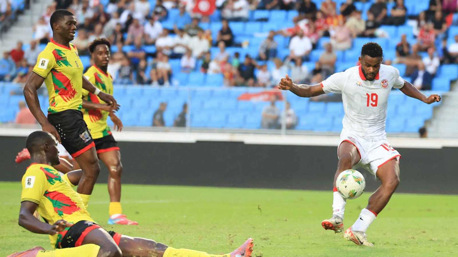 تونس تدكّ شباك ساو تومي بسداسية وتعزز صدارة مجموعتها بتصفيات كأس العالم (فيديو)