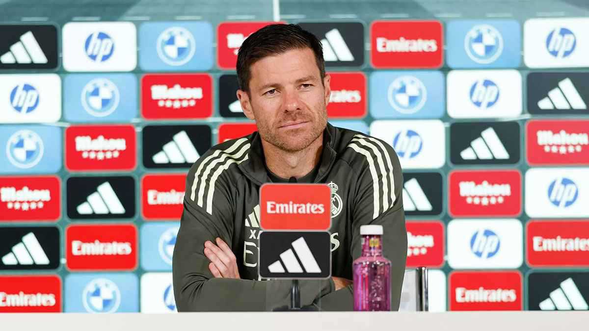 تُفسد البطولة.. ألونسو يعلق على احتجاجات نقل مباراة برشلونة وفياريال