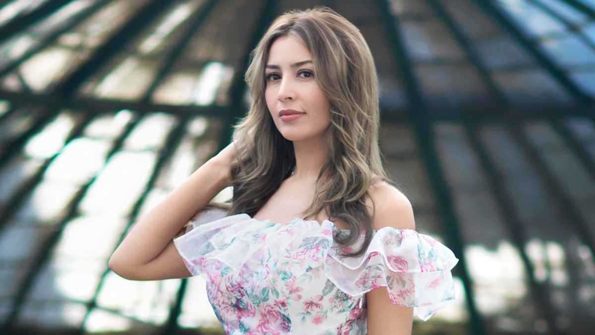 جنّات: عشت قصة حب “من طرف واحد” مع كاظم الساهر (فيديو)