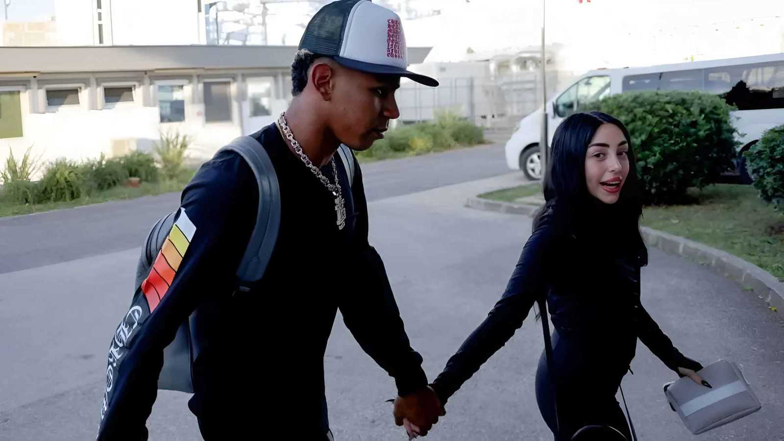 جيد خارج الملعب.. هل سخرت نيكي نيكول من لامين يامال؟