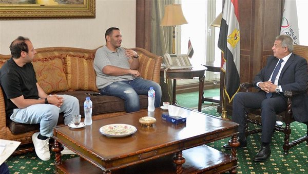 رئيس الأعلى للإعلام يلتقي أحمد الغندور الشهير بـ “الدحيح”