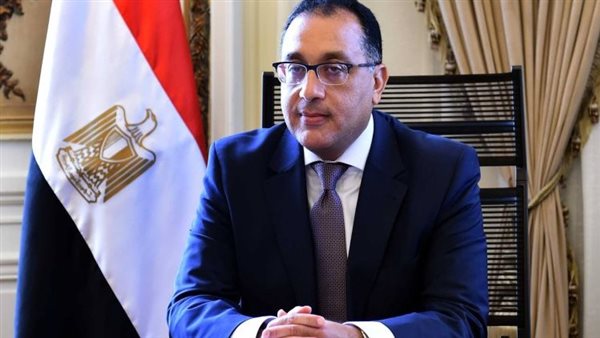 رئيس الوزراء يستعرض الموقف التنفيذي لأبرز المشروعات والمبادرات بمحافظة السويس