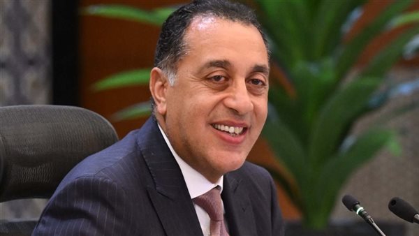 رئيس الوزراء يُهنئ وزير الدفاع بذكرى نصر أكتوبر الـ 52