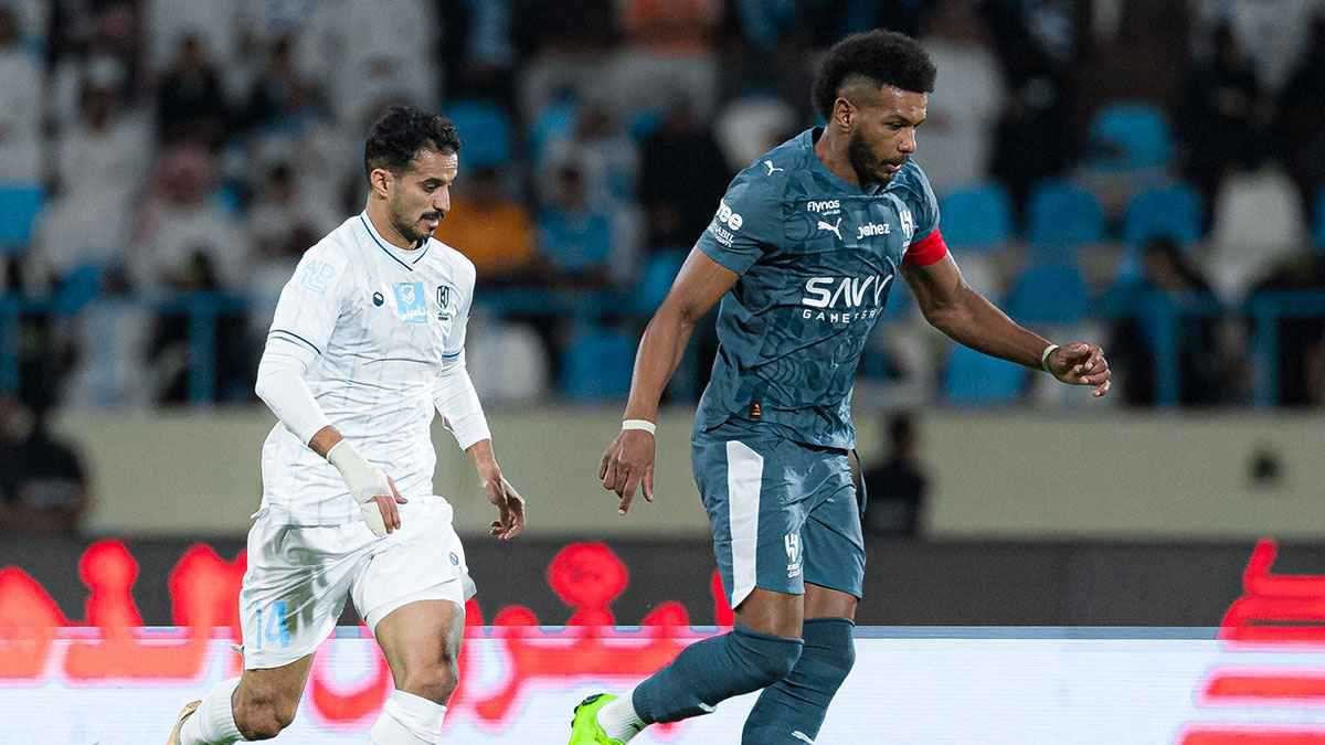 رجال.. أسطورة الاتحاد السعودي يفاجئ علي البليهي بتصريح رائع (فيديو)