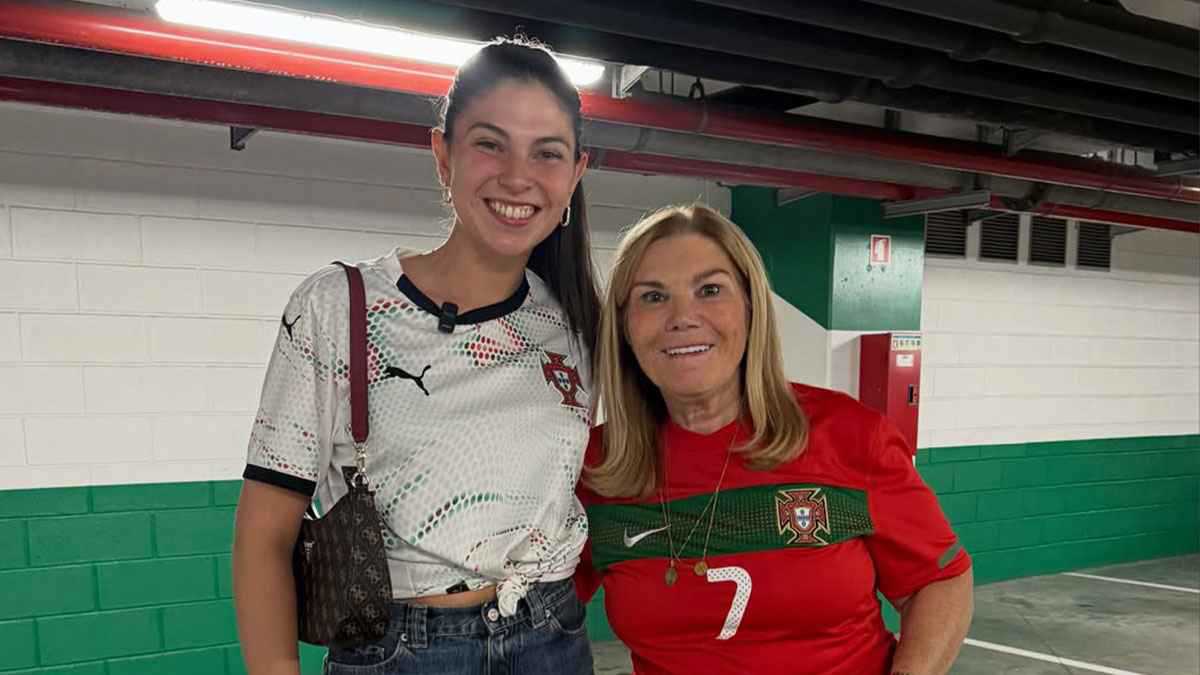 رد فعل أشهر بلوغر كرة قدم بعدما فشلت في مقابلة كريستيانو رونالدو (فيديو وصور)