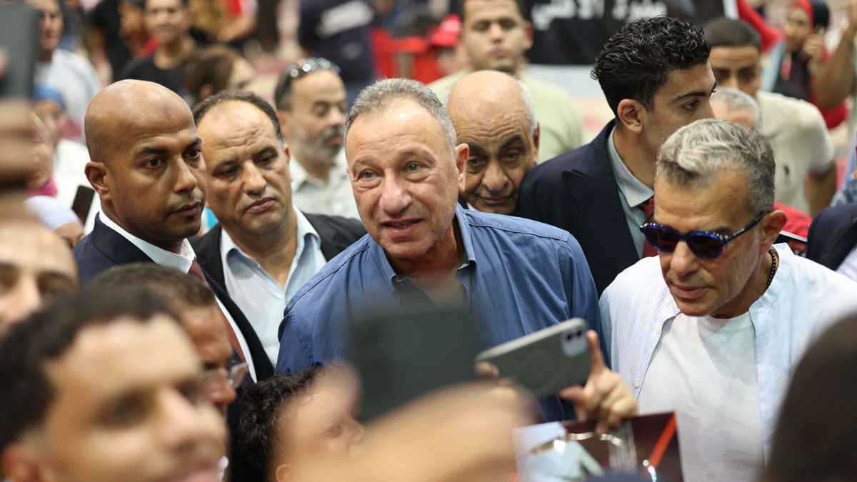 رسمياً.. محمود الخطيب يعلن قائمته لخوض انتخابات الأهلي المصري
