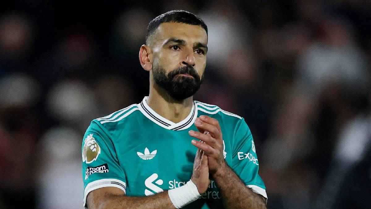 رغم الخسارة.. محمد صلاح يتجاوز رقم “عدوه الأول”