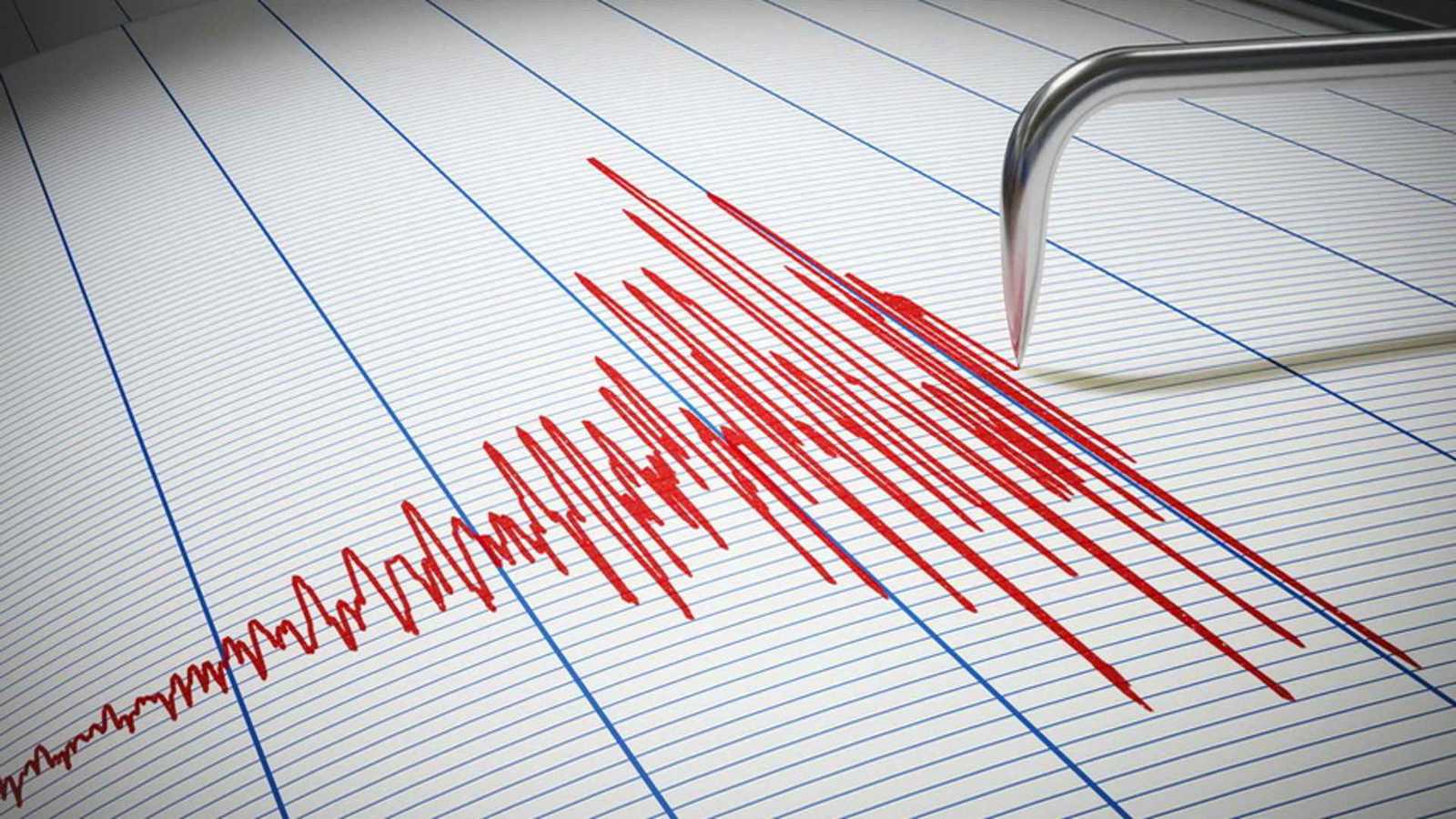 زلزال بقوة 6 درجات يضرب جزيرة جاوا الإندونيسية