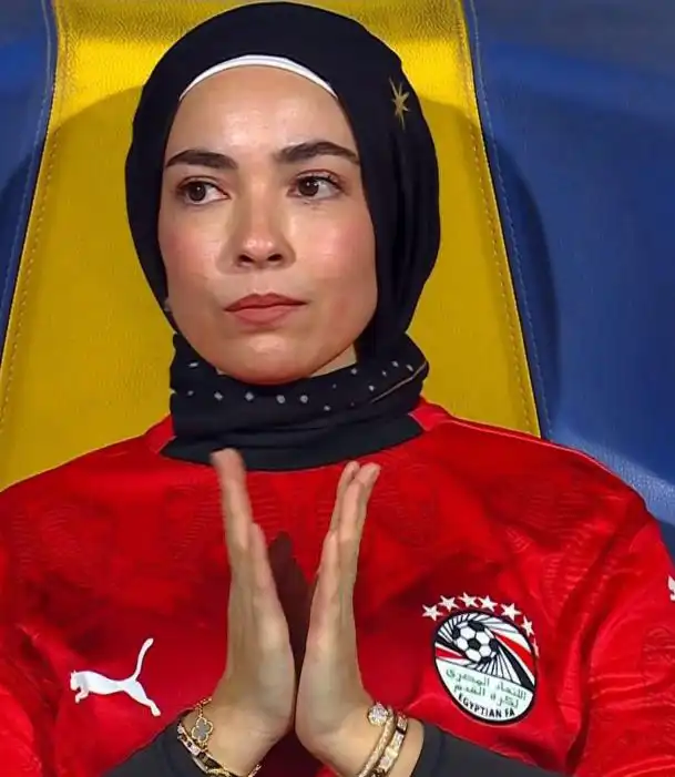 ماجي صادق زوجة محمد صلاح