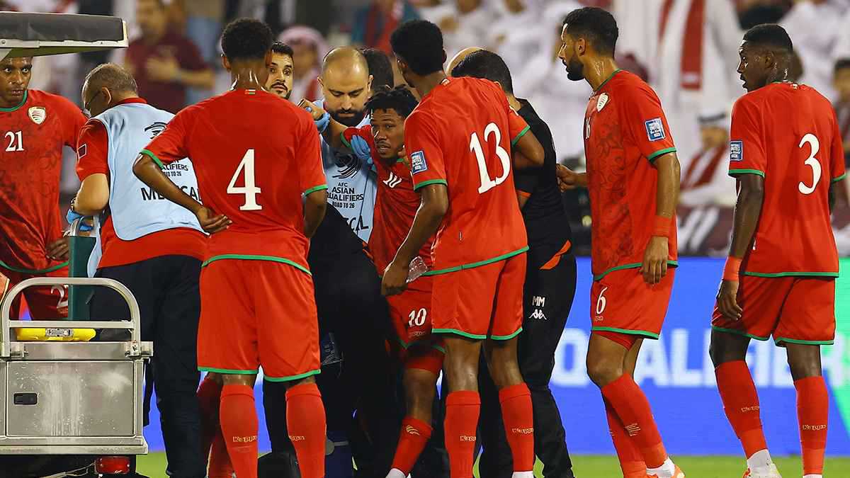 ضربة موجعة لمنتخب عُمان قبل مواجهة الإمارات الحاسمة