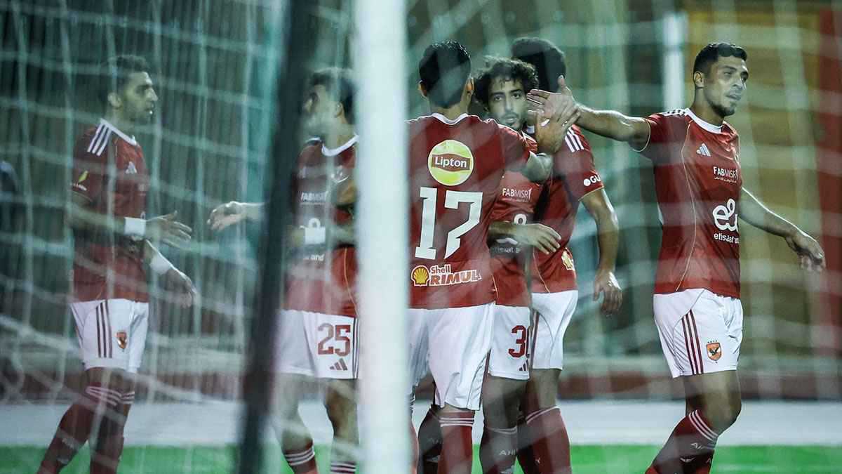 غاضب ويرغب في الرحيل.. مسؤول كبير في الأهلي يطلب اجتماعا مع الخطيب