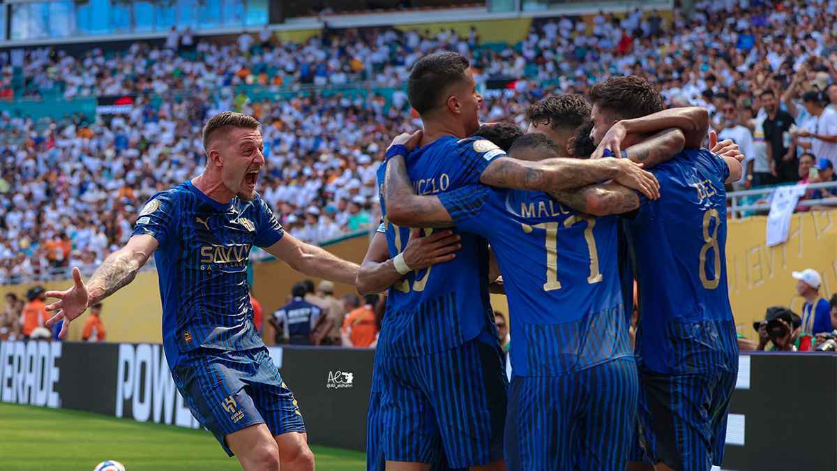 قرار صارم من الهلال إذا رفضت “الاستقطاب” شروط تجديد عقود لاعبيه