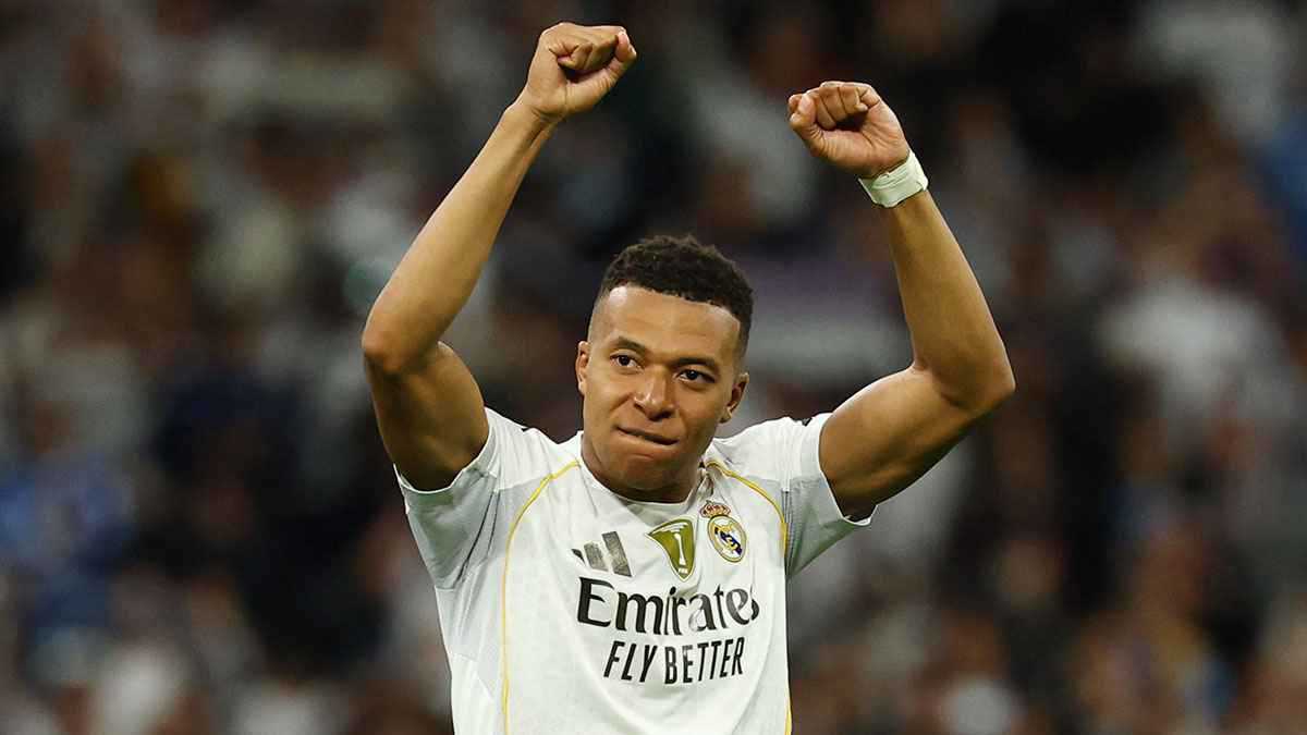 كابوس برشلونة الجديد.. مبابي يعادل رقم كريستيانو رونالدو