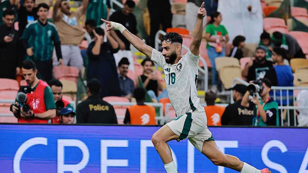 “كنز الأخضر”.. ماذا قدم صالح أبو الشامات أمام إندونيسيا؟