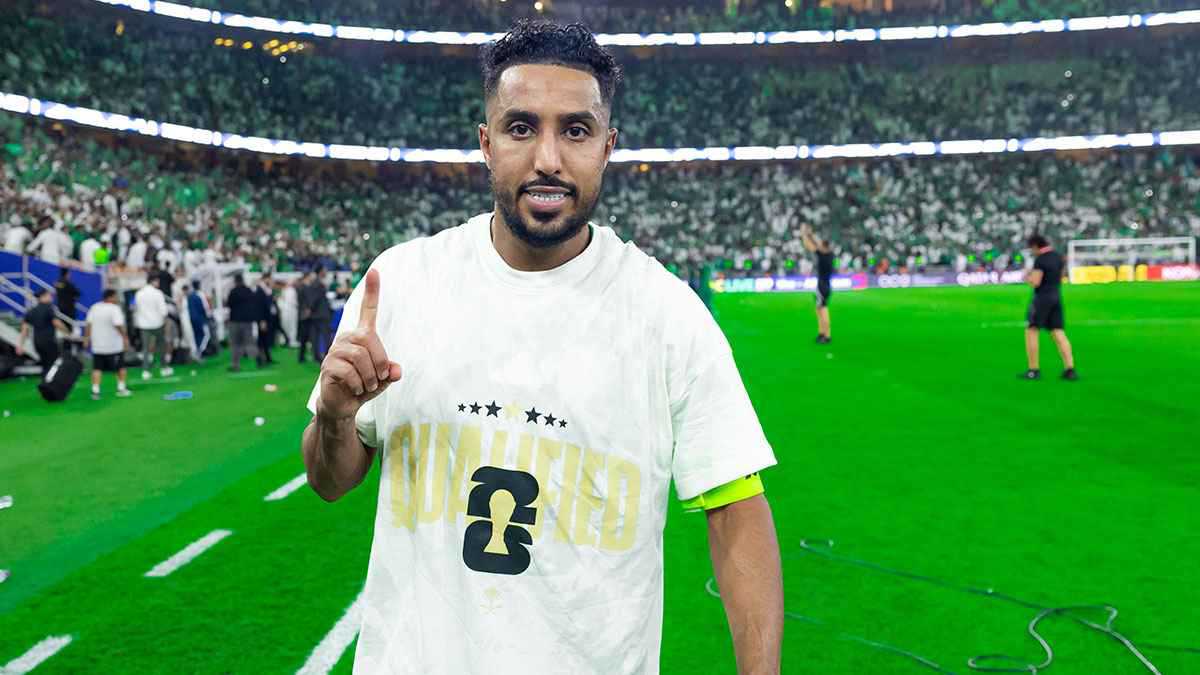 لحظات مؤثرة.. بكاء سالم الدوسري بعد التأهل لكأس العالم (فيديو)