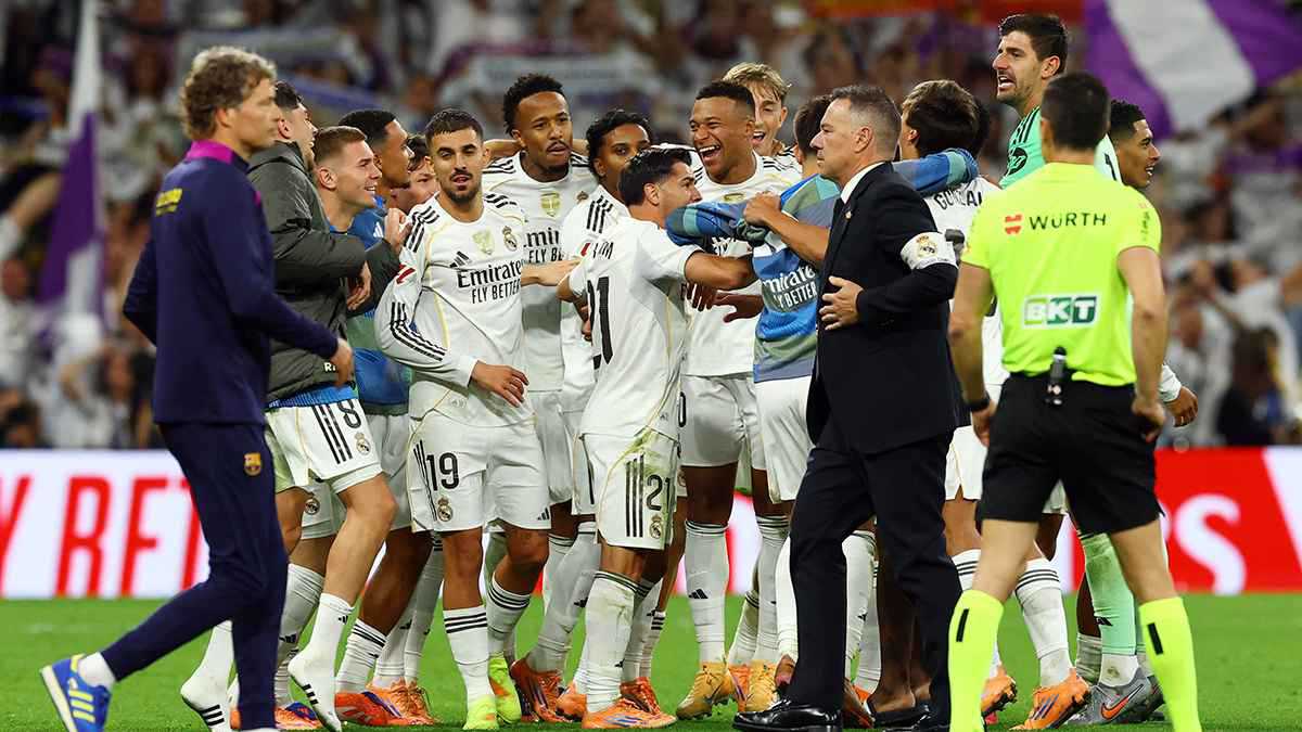 ليس مبابي وحده.. 4 لاعبين أبهروا جمهور ريال مدريد في الفوز على برشلونة