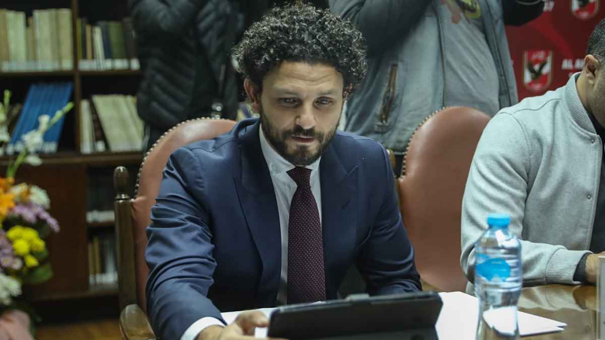 “ما حدث مع حسام غالي لا يجوز”.. نجم الأهلي يوجه رسالة ساخنة إلى الخطيب