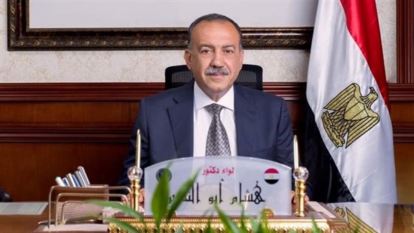 محافظ أسيوط تحرير أكثر من 400 محضر لضبط الأسعار بالأسواق