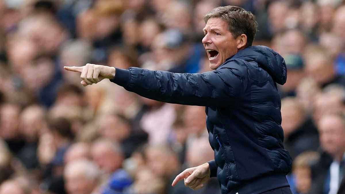 مدرب كريستال بالاس يزف بشرى سارة لليفربول وبرشلونة