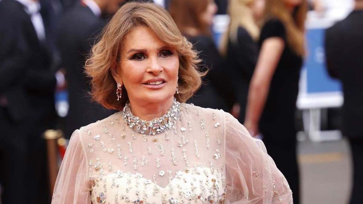 مصر.. “الجونة السينمائي” يحتفي باليوبيل الذهبي للفنانة يسرا