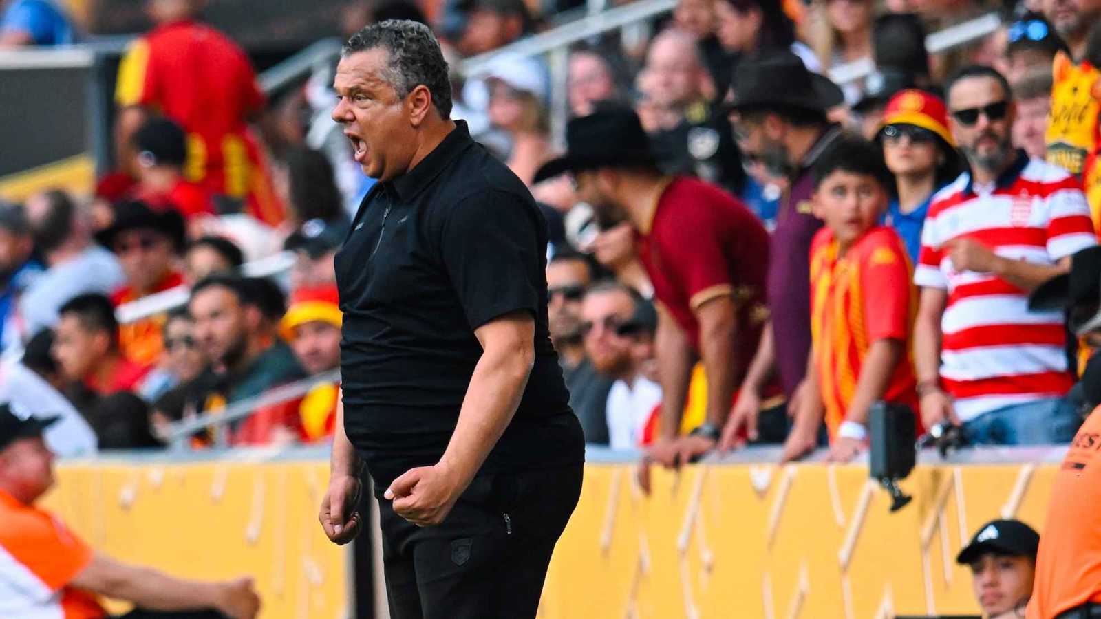 نجم الترجي السابق يكشف سرا مثيرا عن خلافات ماهر الكنزاري مع اللاعبين