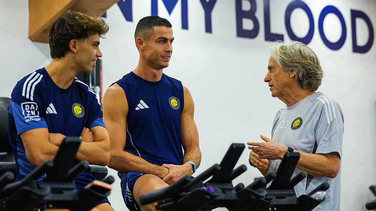 وجوده مثل غيابه.. هجوم على جيسوس بسبب كريستيانو رونالدو (فيديو)