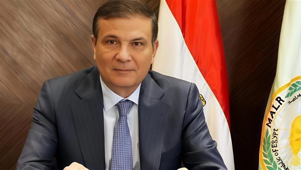 وزير الزراعة يطلق حملة إرشادية مكثفة ويشكل لجاناً لمتابعة الجمعيات الزراعية