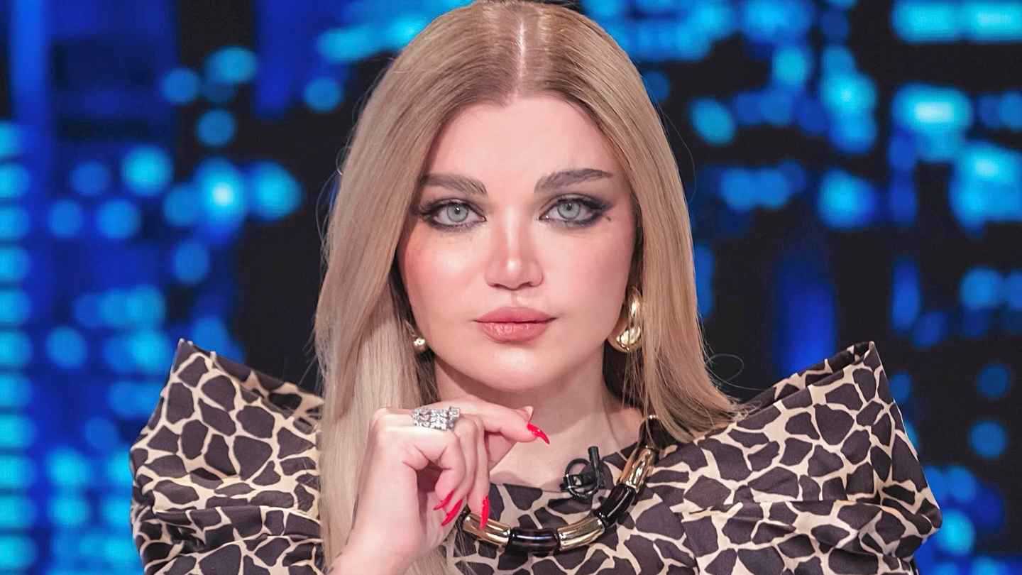 ياسمين الخطيب تهاجم “أيقونة الثقافة الجنسية”.. ما السبب؟ (فيديو)