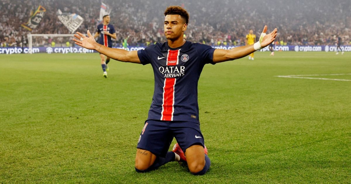 ديزيريه دوي يخلف يامال ويفوز بجائزة “الفتى الذهبي” لعام 2025