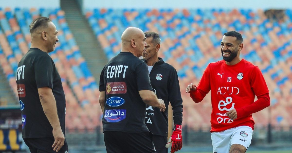 محمد صلاح يطلب الاجتماع بحسام حسن لتجنب أزمة مع ليفربول