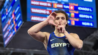 بعد غياب عام ونصف.. سمر حمزة تعود ببرونزية المصارعة بدورة التضامن الإسلامي