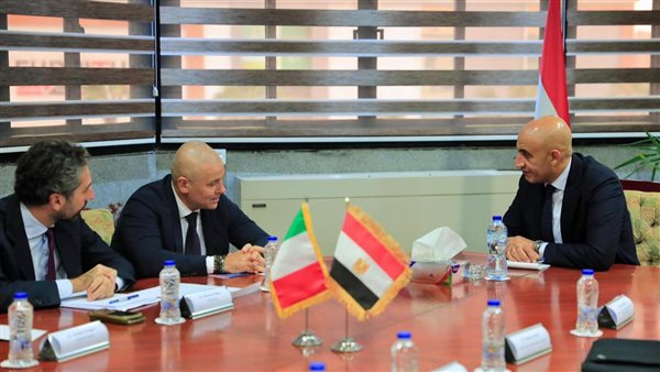 وزير التربية والتعليم يلتقي السفير الإيطالي الجديد بالقاهرة لبحث سبل مواصلة تعزيز التعاون في مجال التعليم الفني