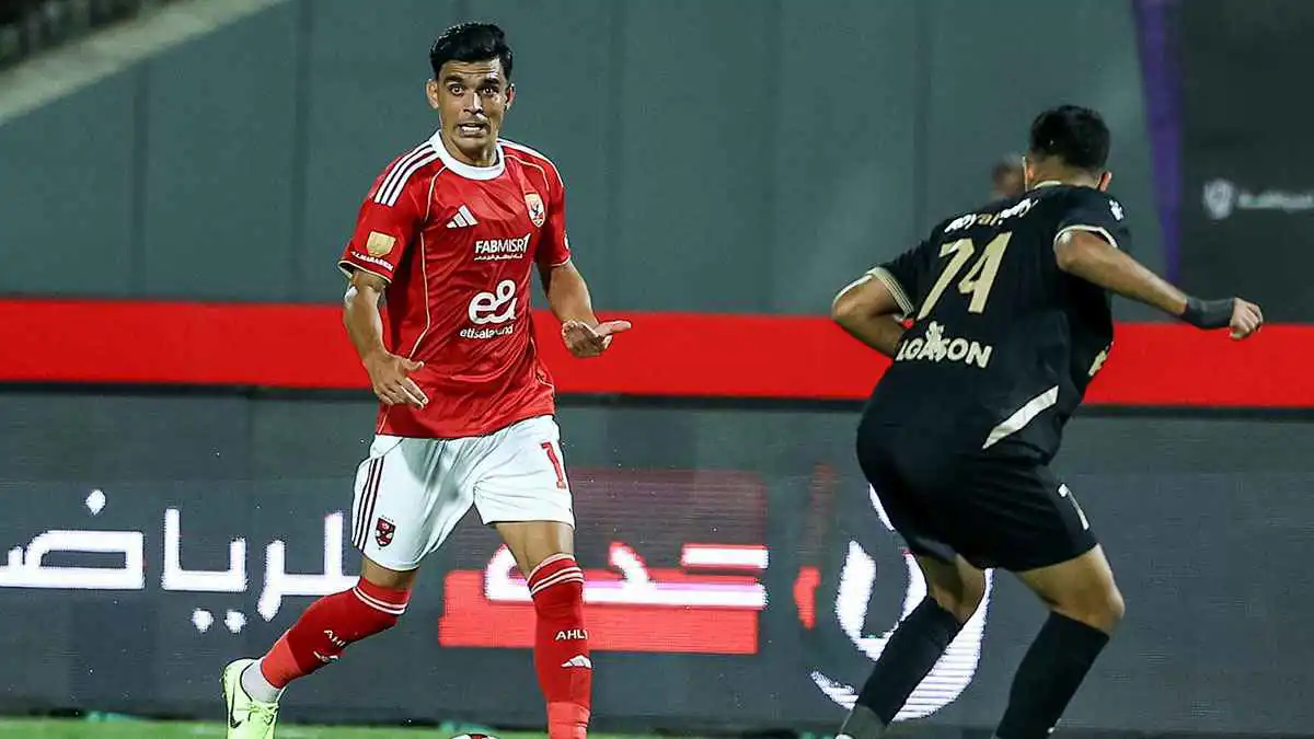 أشرف بن شرقي نجم الأهلي المصري