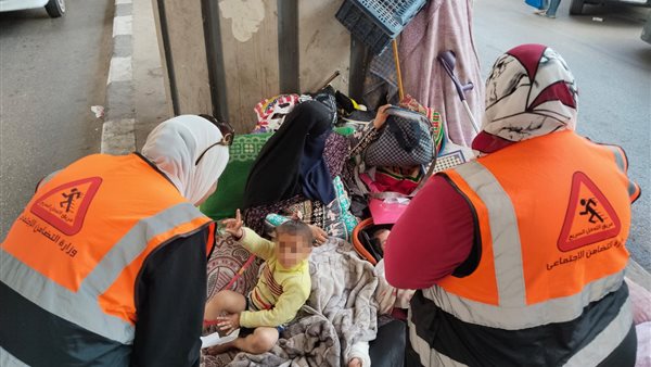 التدخل السريع ينقذ أسرة بلا مأوى في القاهرة وينقلها بشكل مؤقت لدار رعاية