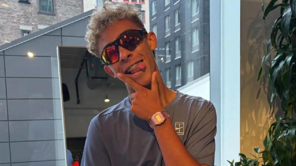 جوردان لي لاعب التنس