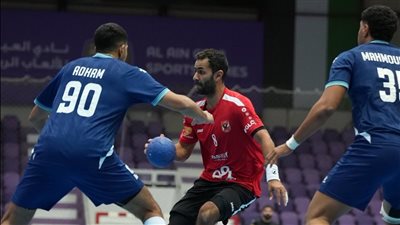 للمرة الثالثة على التوالي: الأهلي بطلاً لكأس السوبر المصري لكرة اليد بعد الفوز على سموحة (22/26)