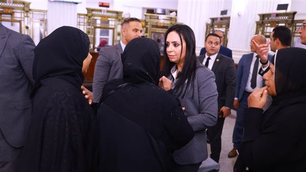 وزيرة التضامن تزور المقر الرئيسي لبنك ناصر الاجتماعي.. وتتفقد سير العمل