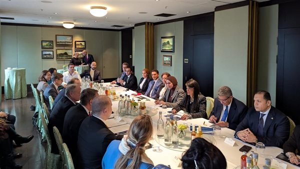 الدكتورة رانيا المشاط تعقد حوارًا مفتوحًا مع القطاع الخاص والمستثمرين الألمان