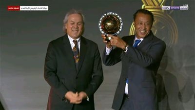 بوبيستا مدرب الرأس الأخضر أفضل مدير فني في إفريقيا 2025