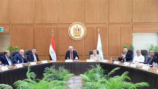 وزير التعليم العالي يترأس اجتماع تنسيقي لأفرع الجامعات الأجنبية في مصر