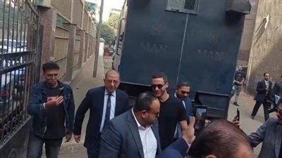 رمضان صبحي.. قصة “أبو التفانين حدوته” أغلى إفريقي في تاريخ ستوك سيتي من المجد الكروي إلى السجن المركزي