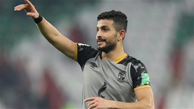 أيمن أشرف: كولر “بيشيل ومبينساش”.. وكنت أتمنى الاعتزال في الأهلي لكن “رزقي خلص”