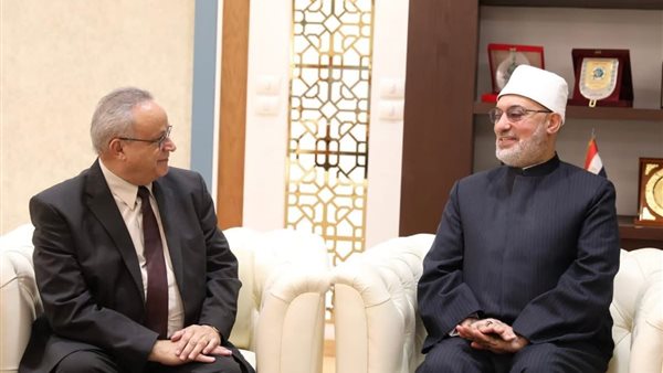 مفتي الجمهورية يستقبل مدير مكتبة الإسكندرية لبحث تعزيز التعاون المشترك